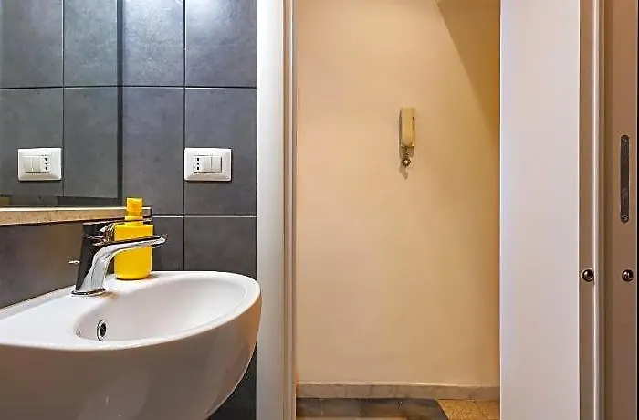 A Casa Di Ale E Lalla 4*